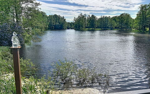 Villa Fröseke: L'Eau, Ressources En Eau, Arbre, Plan D'Eau, La Nature, Environnement Naturel, Voie Navigable, Cours D'Eau, Paysage Naturel, Banque