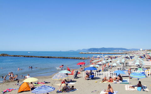 Marina di Massa 651: Plan D'Eau, Plage, Côte, Cotiers Et Relief Océaniques, Mer, Rive, Des Loisirs, Été, Vacances