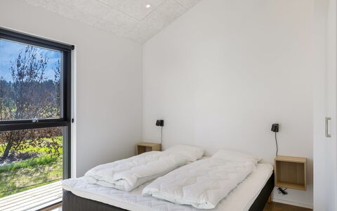 Kamile - 500M from the Sea: Bois, Plafond, Chambre, Lit, Pièce, Cadre De Lit, Literie, Drap De Lit, Dur, Conception