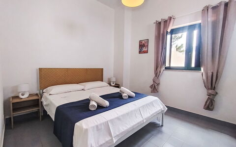 Cala Isulidda: Sol, Design Intérieur, Domicile, Meubles, Appartement, Pièce, Lit, Chambre, Cadre De Lit, Hôtel