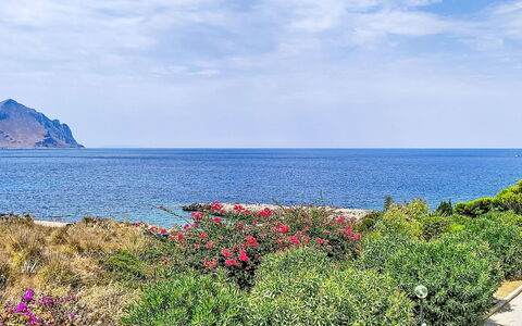 Cala Isulidda: Bleu, L'Eau, Plan D'Eau, Côte, Mer, Cotiers Et Relief Océaniques, Été, Horizon, Océan, Plage