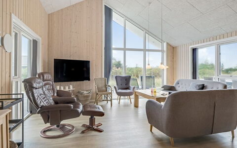 Arsi - 350M from the Sea: Bois, Domicile, Plafond, Salon, Appartement, Dur, Matériau Naturel, Chaise