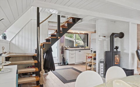 Ilsebeth - from the Sea: Sol, Bois, Sol, Design Intérieur, Parquet, Plafond, Meubles, Domicile, Escaliers, Dur