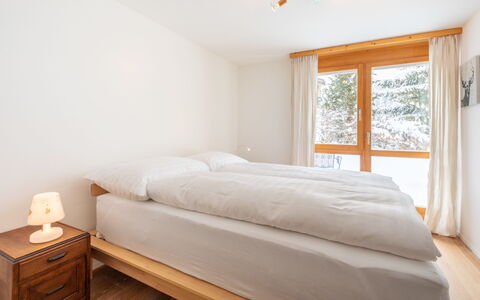 Casa Collina 5I-02: Lit, Design Intérieur, Chambre, Bois, Sol, Meubles, Sol, Drap De Lit, Literie, Plafond