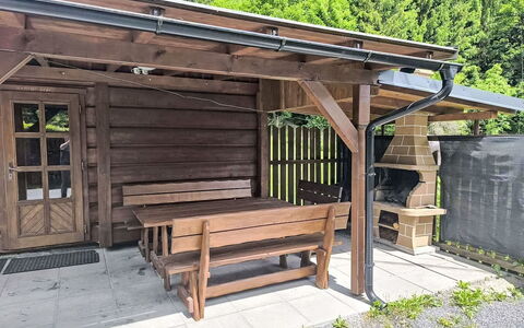 Velke Karlovice 300: Bois, Dur, Structure En Plein Air, Ombre, Tache De Bois, Lumber, Plate-Forme, Batiments Jardin, Arrière-Cour, Planche