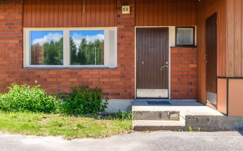 Heinävesi Homes D4: Bois, Porte, Siding, Chalet, Tache De Bois, Cour, Allée, Arrière-Cour, Batiments Jardin