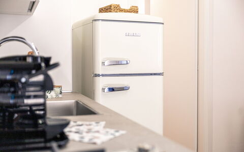 Suite Sinfonia Blu: Appareil De Cuisine, Principaux Appliance, Électroménager, Cuisine, Petit Appareil, Comptoir, Machine, Étagère, Cabinetry, Rayonnage