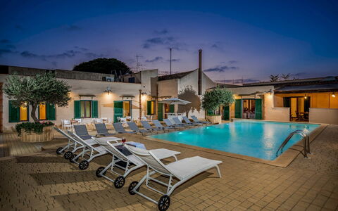 Casale Domè 14+2: Piscine, Recours, Hôtel, Mobilier De Jardin, Eco Hôtel, Balancelle, Hacienda, Plante D'Appartement, Pot De Fleur, Ville Resort
