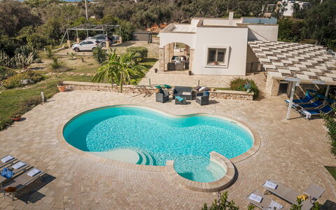 Villa Sanssouci 8: Piscine, Bleu, Mobilier De Jardin, Recours, Parapluie, Composite, Loisir, Ombre, Eco Hôtel, Biens