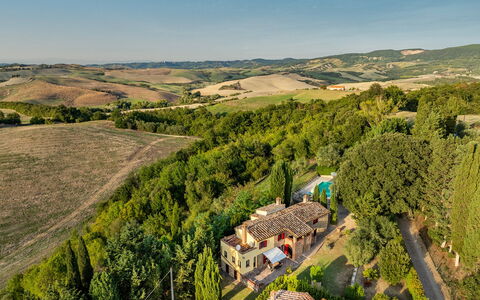 Frantusa 6+2: Maison, Zone Résidentielle, Domicile, Paysage, Architecture, Biens, Toit, Lot Terre, Zone Rurale, Ferme