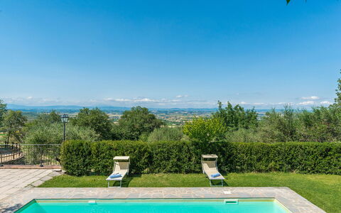 La Torretta 10: Bleu, Piscine, Jardin, Pelouse, Aménagement Paysager, Eco Hôtel, Arrière-Cour, Villa