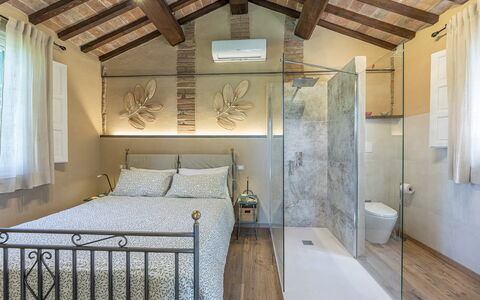 Casa Ciculino 8: Meubles, Design Intérieur, Sol, Lit, Sol, Chambre, Mur, Bois, Plafond, Domicile