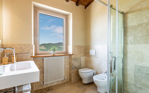 Il Poggiarellone 14: Mur, Sol, Design Intérieur, Sol, Luminaire Plomberie, Pièce, Plafond, Plomberie, Robinet, Salle De Bains