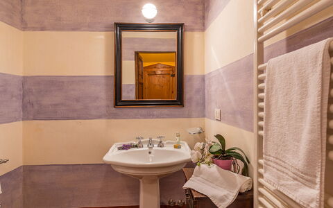 San Francesco 12: Sol, Sol, Luminaire Plomberie, Design Intérieur, Salle De Bains, Toilette, Plomberie, Pièce, Robinet, Lavabo