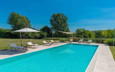 Alborata 10: Bleu, Piscine, Recours, Mobilier De Jardin, Ombre, Jardin, Eco Hôtel, Aménagement Paysager, Chaise, Balancelle