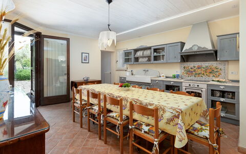 Antiche Pietre 10: Meubles, Design Intérieur, Bois, Table, Sol, Plafond, Table Cuisine Et Salle A Manger, Pièce, Salle À Manger, Chaise