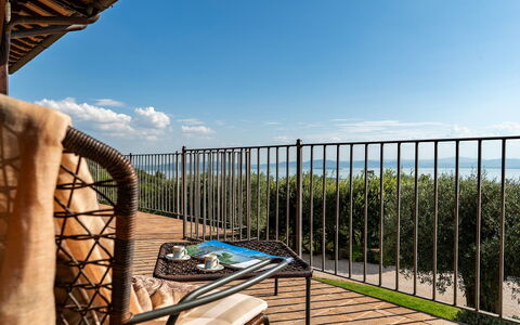 Antiche Pietre 10: Meubles, Balcon, Chaise, Mobilier De Jardin, Ombre, Plate-Forme, Tache De Bois, Dur, Clôture, Balustrade