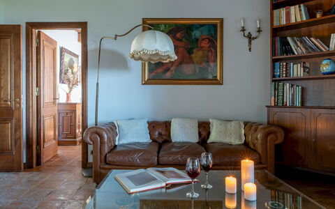 Vista del Lago 12: Meubles, Design Intérieur, Mur, Bois, Sol, Pièce, Domicile, Sol, Éclairage, Salon