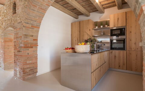 Dimora Montefiore 11: Sol, Mur, Bois, Meubles, Design Intérieur, Plafond, Sol, Cuisine, Parquet, Comptoir