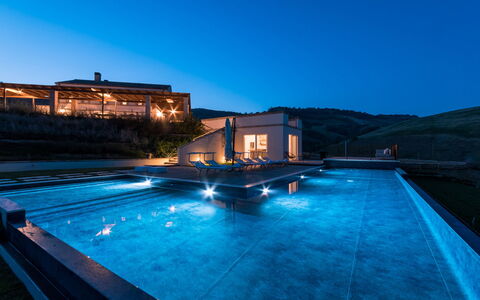 Dimora Montefiore 11: Bleu, Piscine, Composite, Recours, Caractéristique De L'Eau, Eco Hôtel, Thermes, Ville Resort, Villa, Crépuscule