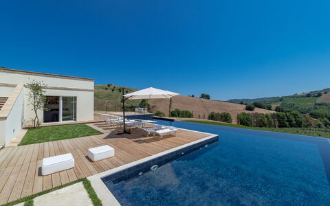 Dimora Montefiore 11: Piscine, Biens, Villa, Ferme