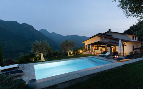 Villa Costanza 6: Piscine, Recours, Eco Hôtel, Biens, Chaîne De Montagnes, Villa, Loisir, Ombre, Hacienda, Ferme