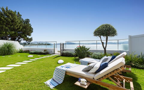 Villa Amar 4: Meubles, Mobilier De Jardin, Chaise, Jardin, Ombre, Pelouse, Aménagement Paysager, Eco Hôtel, Recours