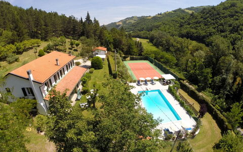La Villa Dina 10: Piscine, Recours, Eco Hôtel, Biens, Hacienda, Thermes, Villa, Mobilier De Jardin, Aménagement Paysager, Hôtel