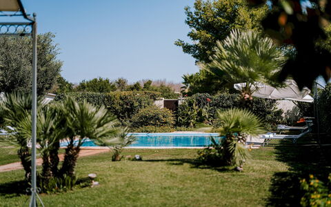 Villa Demal 8+2: Arbre, Piscine, Recours, Jardin, Ombre, Loisir, Eco Hôtel, Arrière-Cour, Mobilier De Jardin