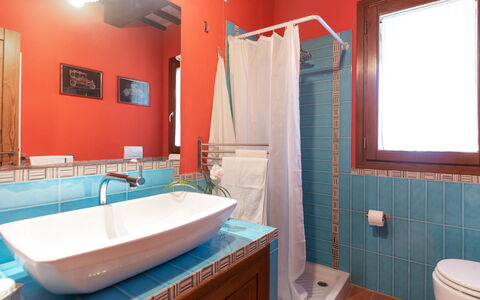 Casale Principessa 6+2: Design Intérieur, Luminaire Plomberie, Mur, Sol, Salle De Bains, Meubles, Sol, Lavabo, Bois, Évier
