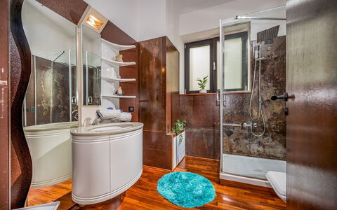 Villa Relax 12+2: Design Intérieur, Sol, Sol, Luminaire Plomberie, Pièce, Plafond, Éclairage, Salle De Bains, Plomberie, Robinet