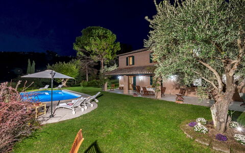 Villa Il Baiocco 8: Domicile, Biens, Jardin, Arrière-Cour, Recours, Chalet, Pelouse, Hacienda, Piscine, Cour
