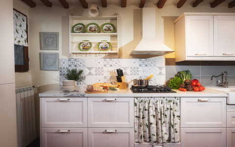 Podere Il Chiesino 8+2: Cuisine, Design Intérieur, Meubles, Principaux Appliance, Cabinetry, Comptoir, Appareil De Cuisine, Sol, Domicile, Pièce