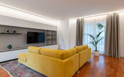 Villa Bellina 6: Meubles, Design Intérieur, Sol, Sol, Canapé, Mur, Bois, Plafond, Salon, Pièce