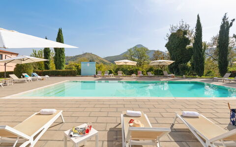 Tenuta Esdra 20: Piscine, Montagne, Colline, Recours, Mobilier De Jardin, Chaîne De Montagnes, Eco Hôtel, Chaise, Parapluie, Ville Resort