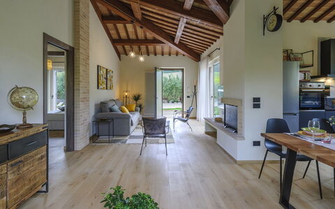 Villino le Moie 4+2: Meubles, Design Intérieur, Sol, Bois, Canapé, Plafond, Domicile, Salon, Chaise, Sol