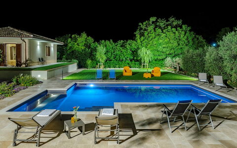 Villino le Moie 4+2: Piscine, Mobilier De Jardin, Meubles, Recours, Caractéristique De L'Eau, Jardin, Composite, Eco Hôtel, Arrière-Cour, Aménagement Paysager