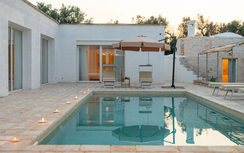Villa Puspo 8: Piscine, Composite, Mobilier De Jardin, Caractéristique De L'Eau, Recours, Plâtre, Villa, Plante D'Appartement, Hôtel