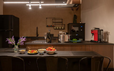 Kapoka 6: Meubles, Design Intérieur, Éclairage, Luminaire, Plafond, Cuisine, Sol, Domicile, Appareil De Cuisine, Pièce