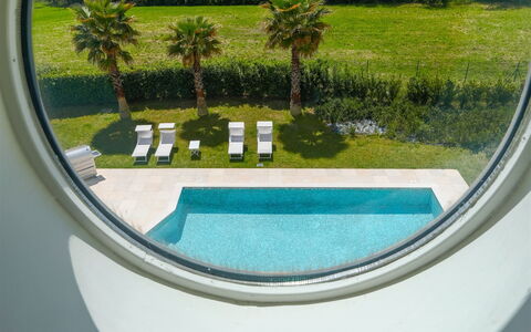 Villa Mandara 8+2: Piscine, Recours, Hôtel, Caractéristique De L'Eau