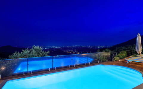 Villa Jasmine 8: Bleu, Piscine, Recours, Eco Hôtel, Loisir, Thermes, Hôtel, Ville Resort, Soirée, Mobilier De Jardin