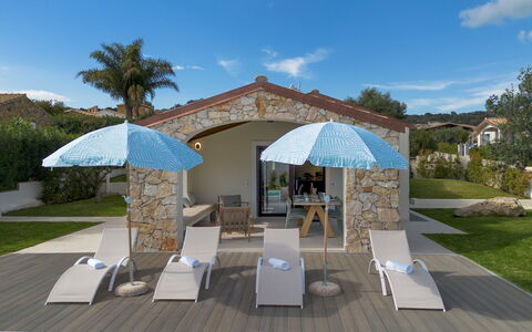 Casa Moros 6: Mobilier De Jardin, Piscine, Parapluie, Recours, Loisir, Domicile, Ombre, Biens, Eco Hôtel, Chaise