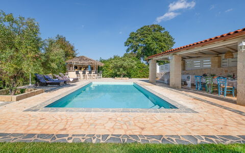 Trulli Italia 6+2: Piscine, Recours, Meubles, Composite, Mobilier De Jardin, Biens, Ombre, Eco Hôtel, Chaise, Dalle