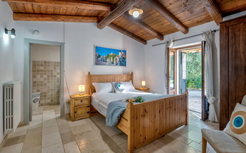 Trulli Italia 6+2: Meubles, Design Intérieur, Mur, Sol, Bois, Sol, Plafond, Lit, Chambre, Domicile