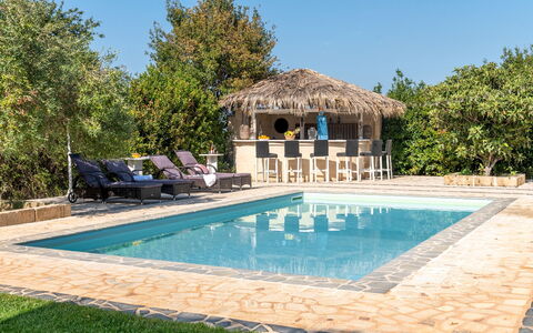 Trulli Italia 6+2: Piscine, Meubles, Mobilier De Jardin, Recours, Chaise, Ombre, Eco Hôtel, Parapluie, Loisir, Composite