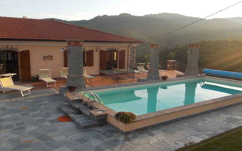 Villa Arbeio 8+6