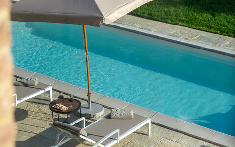 Cascina Buzio 12: Mobilier De Jardin, Parapluie, Piscine, Meubles, Balancelle, Ombre, Chaise, Tableau De Plein Air, Conception, Recours