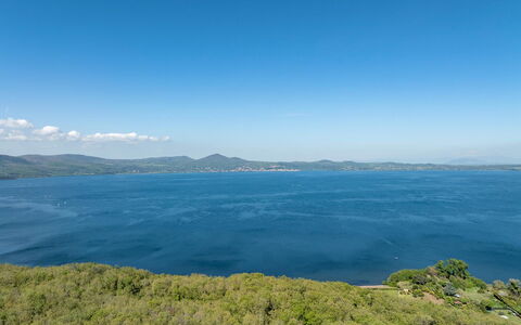 Villa Corte Sant'Anna 6+2: Ciel, Bleu, L'Eau, Ressources En Eau, Montagnes Relief, Plan D'Eau, Horizon, Paysage Naturel, Colline, Montagne