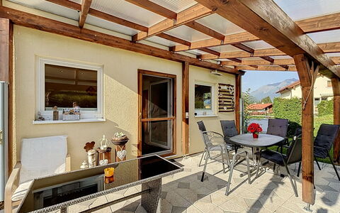 Ferienhaus Siegele: Bois, Meubles, Porte, Domicile, Porche, Chalet, Chaise, Tache De Bois, Balcon, Plante D'Appartement