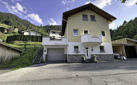 Ferienhaus Siegele: Bâtiment, Fenêtre, Maison, Domicile, Zone Résidentielle, Toit, Architecture, Chalet, Établissements Humains, Allée